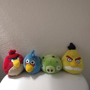 Commonwealth Angry Birds Plush Lot